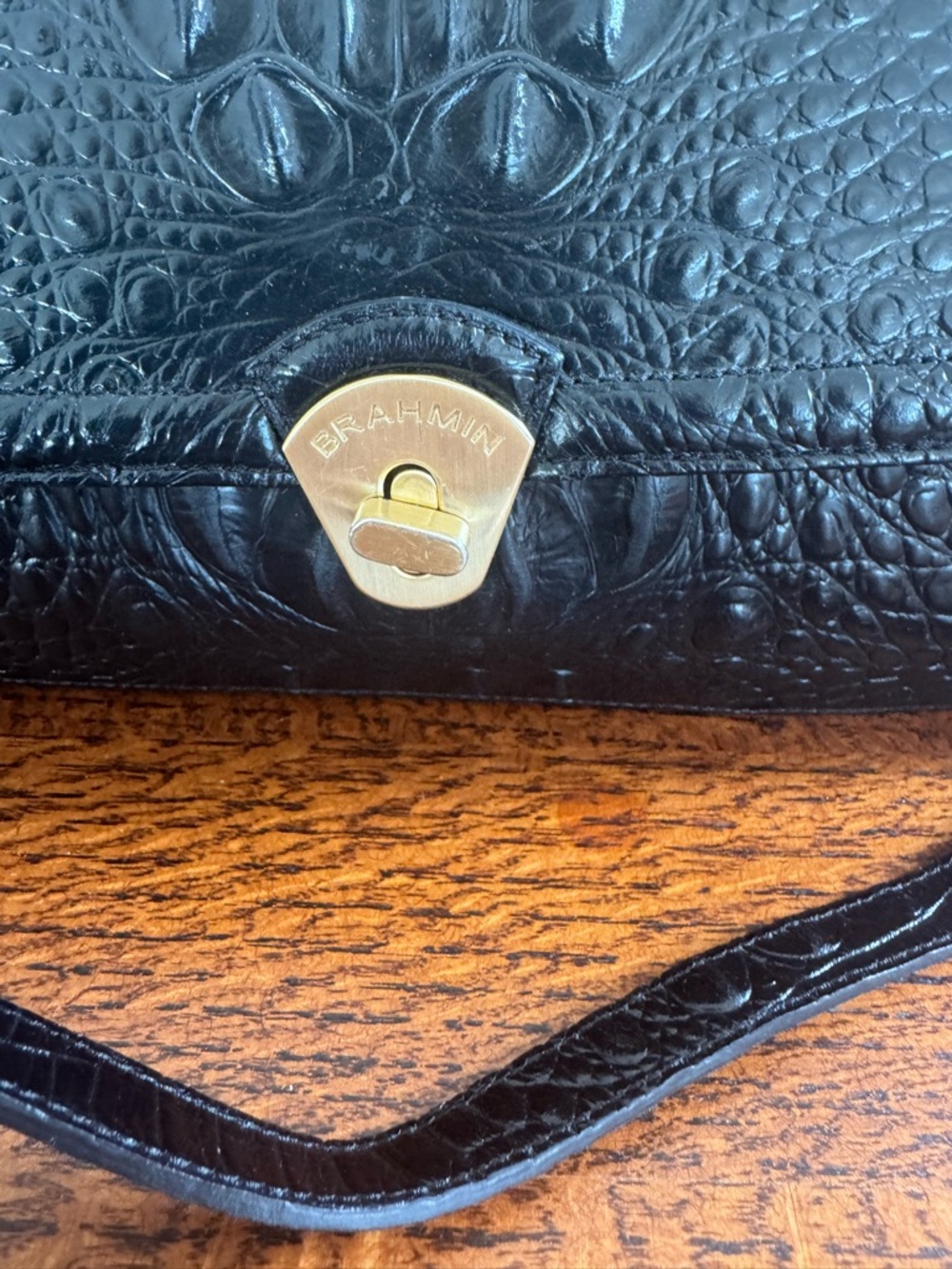 Brahmin Black Croc-Embossed Barrel Bag with Crossbody Strap - Picture 2 of 15